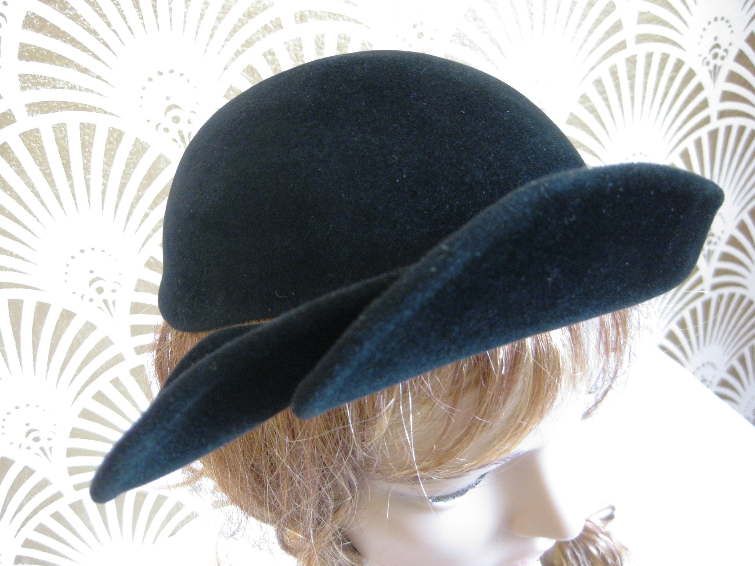 BORSALINO VTG Odette i4629 Black Women\'s Hat Italian Cloche w ribbon Felt Fur M Vintage Borsalino Cloche Hat: Black Plush Fabric, Made in  main image 3