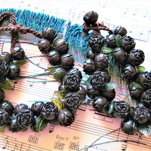 Roses Necklace/ Bracelet Set, Ebony Brown Carved Design, Green Leaves, Thermoset, Cord, Costume Jewelry, Estate, 1950, Mid-Century, Unique