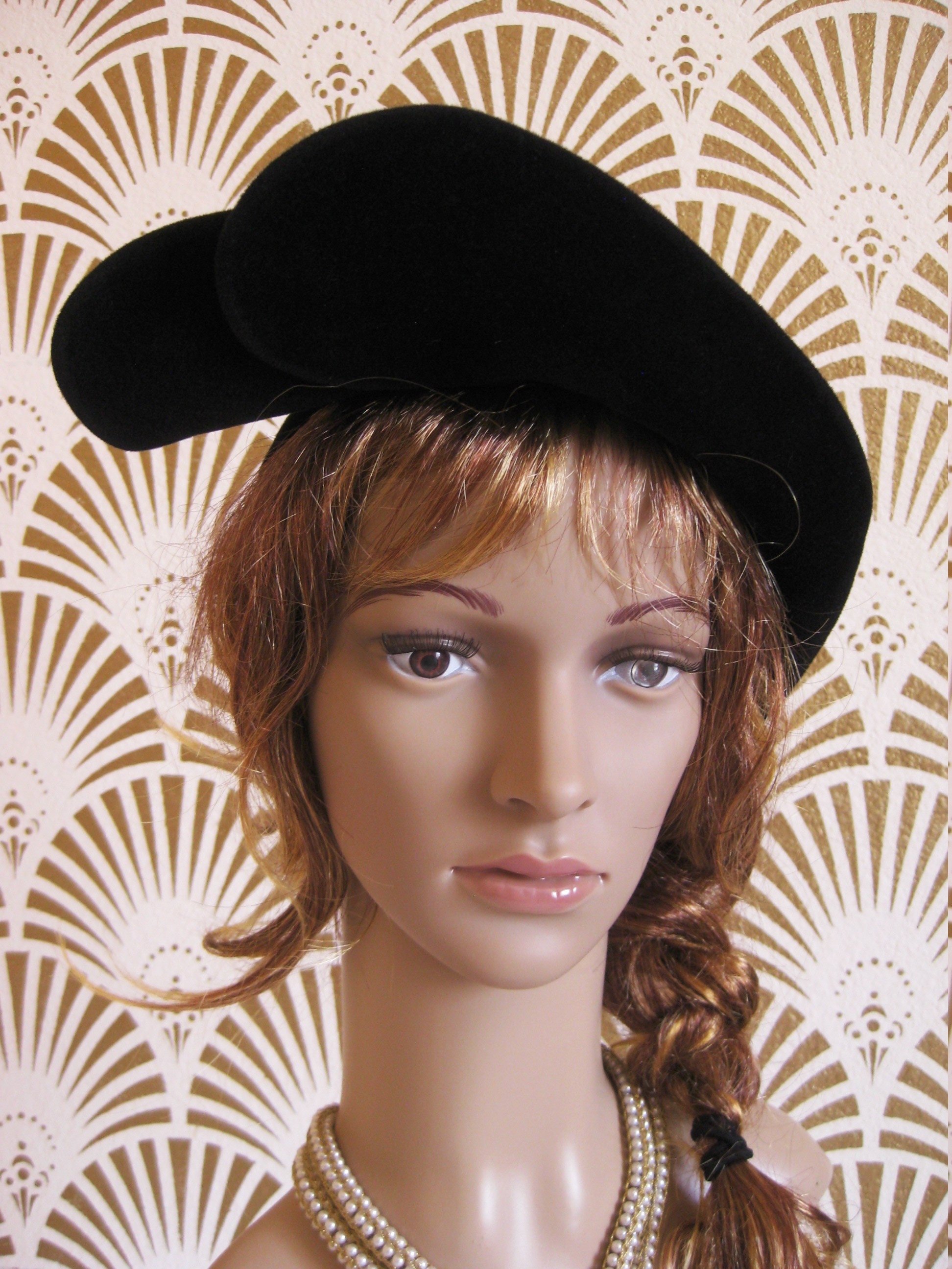 Vintage Borsalino Cloche Hat: Black Plush Fabric, Made in  display picture 1