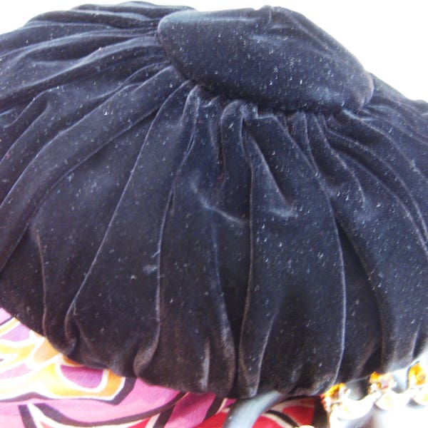HATTIE CARNEGIE, Vintage Hat, Signed, Haute Couture Designer, Soft Gathered Black Velvet, Center Crown Detail, 1950s