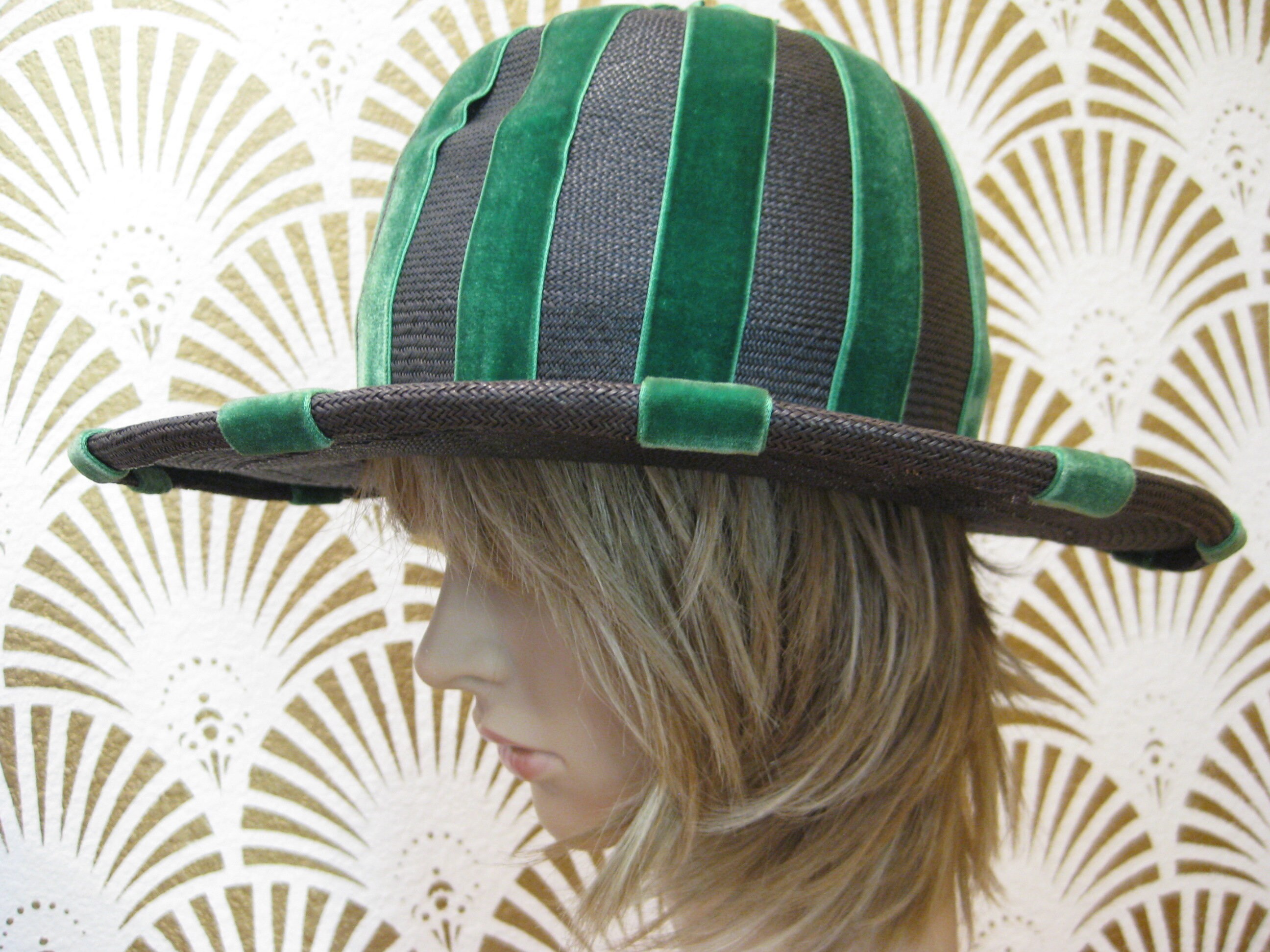 Hat, Designer Hattie Carnegie, Black Straw With Green Velvet  display picture 3