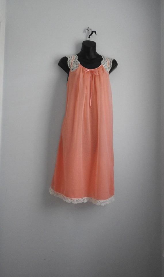 Vintage 1960s Bright Peach Nylon Chiffon Nightie F