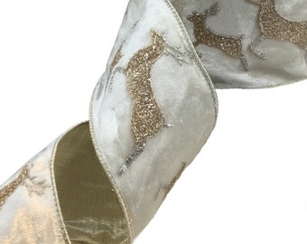 LUXE Designer-Band – 10 cm x 9 m Samt, weißes Samtband mit gold- und silberglitzerndem Rentier, Drahtkante, Rückseite in Metallic-Platin, ganze Rolle