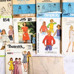 Papier éphémère vintage des années 1970, enveloppes pour patrons de couture mode, feuilles d'instructions, journal indésirable, album de bricolage, décoration de salle de couture