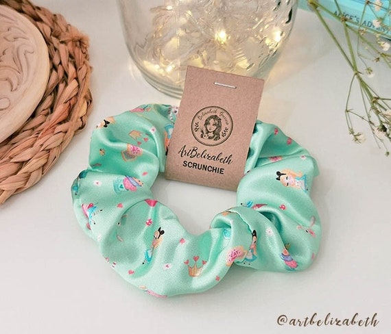 Artbelizabeth Wonderland Scrunchies - Cute Wonderland Scrunchie Hair Ties - Hair Accessories - Gifts for Her - Alice in Wonderland