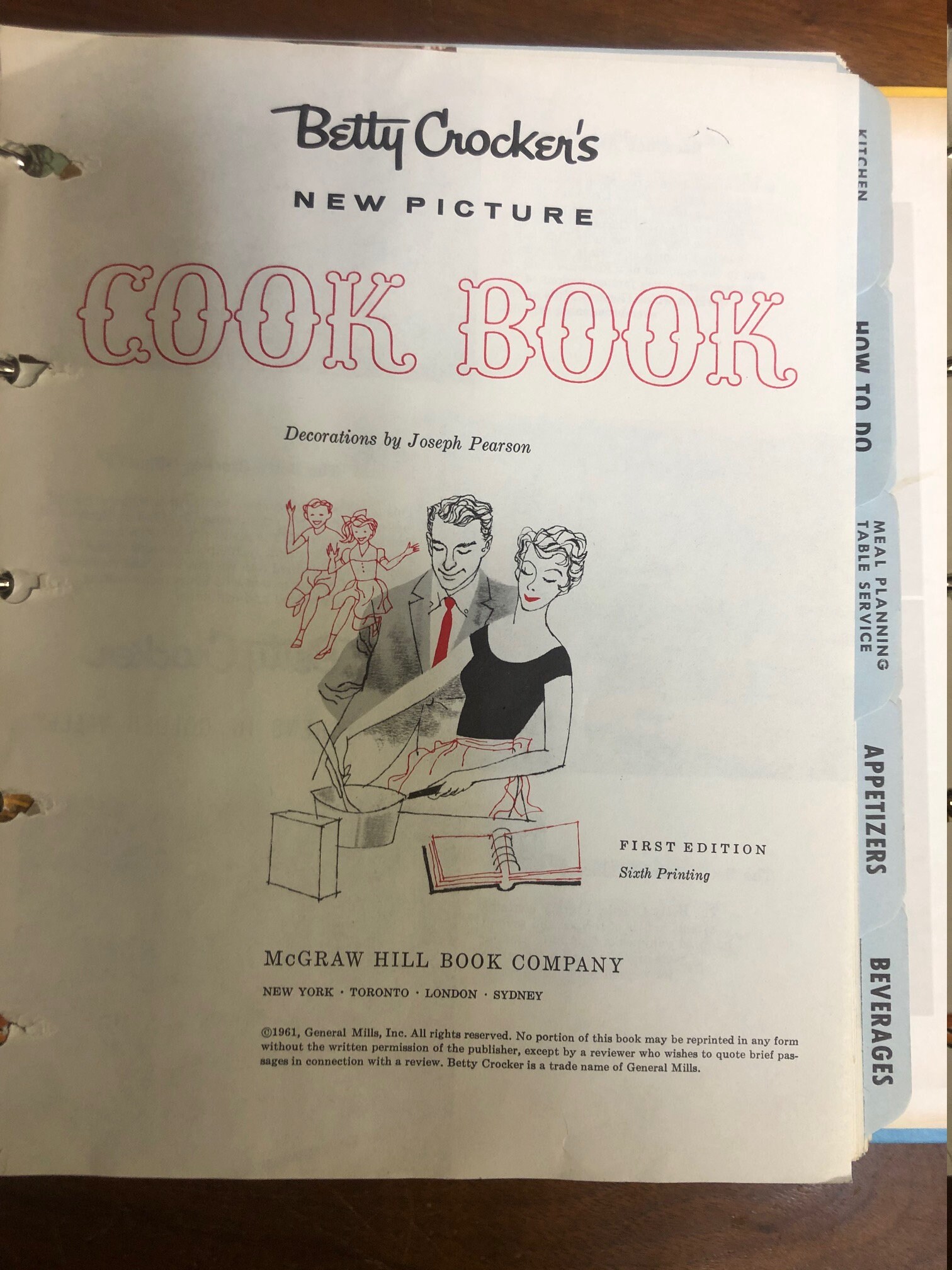 Betty Crocker's New Picture Cook Book (five Ring Binder