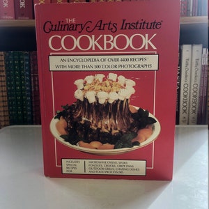 Culinary Arts Institute Cookbook (Encyclopedia of over 4400 Recipes) (HARDCOVER) 1985
