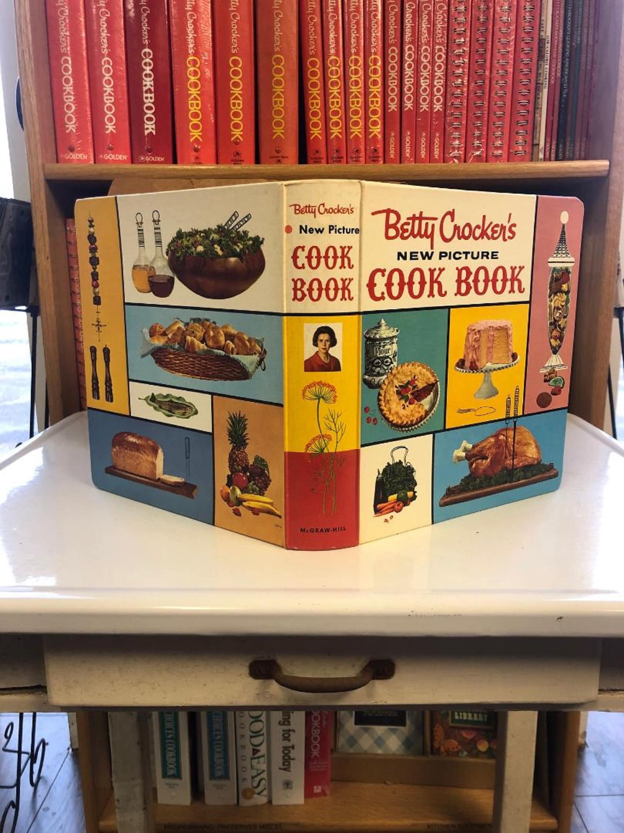 Betty Crocker's New Picture Cook Book 1961 W/box (1st Edition-5th