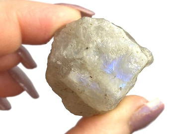 Raw Rainbow Moonstone x1 - Healing Crystal - Perfect for psychic abilities, harmony, creativity, and compassion!