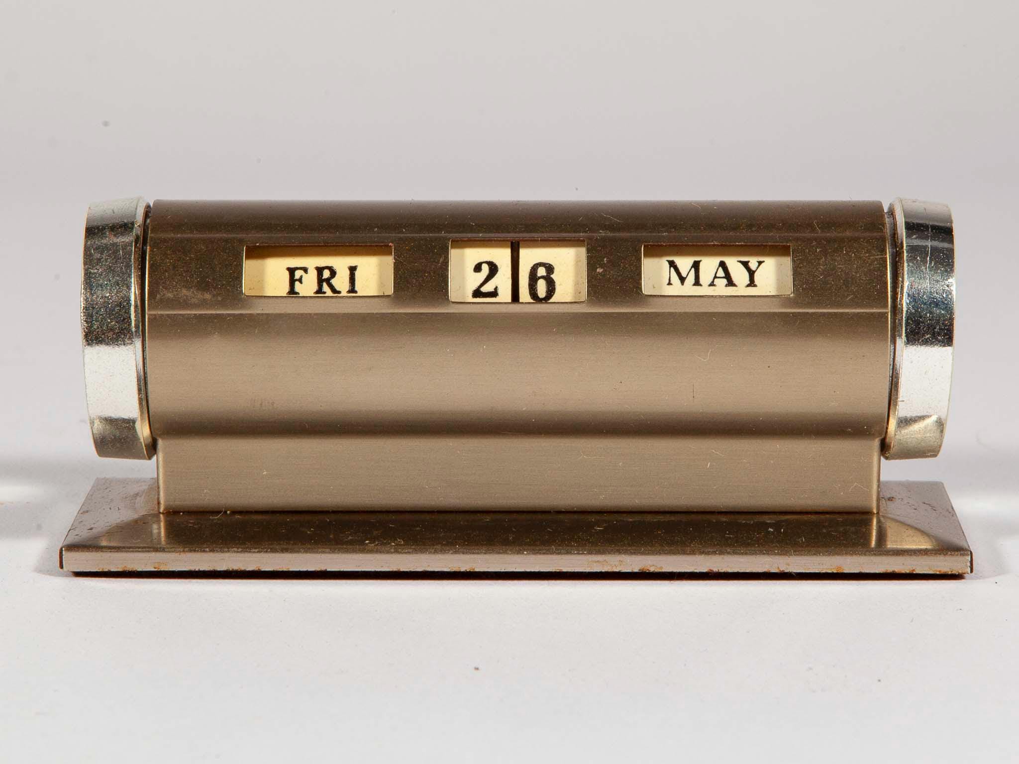 【vintage】金属製永久デスクカレンダー Vintage Cylindrical Silver and Brushed Brass Metal Perpetual Desk