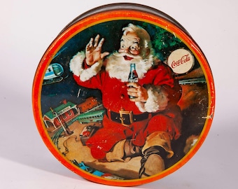 ヴィンテージ サンタクロース コーラ缶、コカコーラ 金属製フィギュア