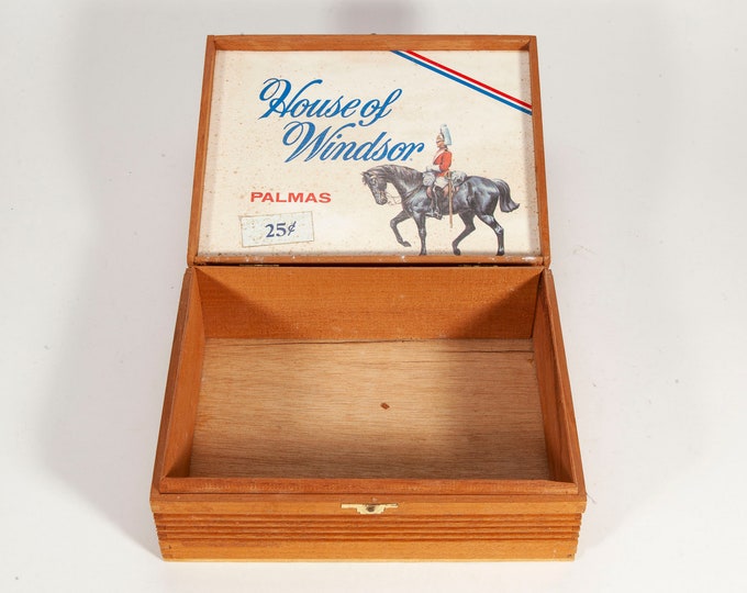 Vintage Wood Cigar Box House of Windsor Palmas Hinged Wood With Latch Etsy