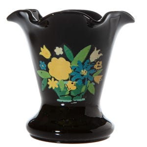 Vintage zwarte glazen vaas met bloemenspray - ongebruikelijke open container met ruches