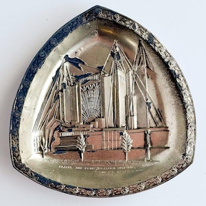 Vintage 1933 Chicago World's Fair Commemorative Triangular Silver Metal Dish