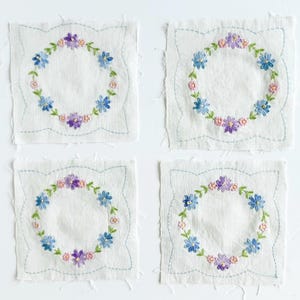 送料無料：ヴィンテージキルトブロック - 4個セット - ステッチ入りフローラルガーランド