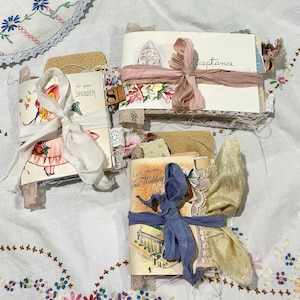 KLEINE Vintage WENSkaart Keepsake JOURNAL - vintage ephemera pagina's, prachtig textiel, tabbladen & ruches - handgemaakt met veel liefde xo