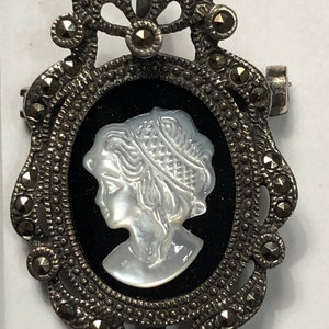 925 Silver Mother of Pearl Onyx & Marcasite Brooch Pendant