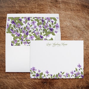 Cartes de correspondance de papeterie personnalisées avec enveloppes lignées Pourpre, lavande, violettes, dames
