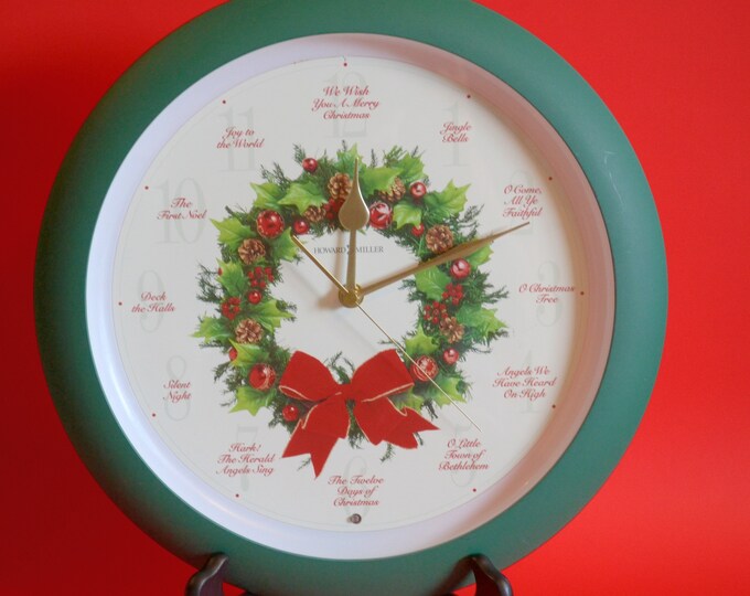 1990's Howard Miller Carols of Christmas Clock Holiday Wreath Wall