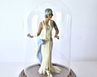 Lady Blue Figur - Harlem Renaissance Kollektion von Lenox - Porzellan - Glaskuppel und Holzsockel - Originale Box & Papiere
