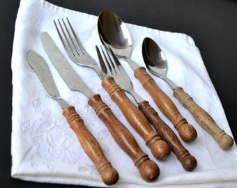 Vintage Lifetime Edelstahlbesteck-Set: Hölzerne Spindelgriffe, 49-teiliges Service für 8