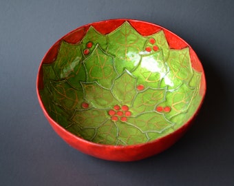 Vintage Handmade Hand-Painted Holly Christmas/Holiday Bowl Paper Mache (Papier Mache)