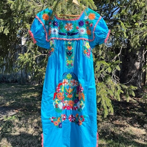 Vintage Blue Mexican Midi Dress With Floral Embroidery, Mexican Traditional Dress, Mexican Hand Embroidered dress