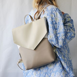 Neutraler Stadtrucksack für Frauen, Kunstleder-Rucksack-Geldbörse, veganer Rucksack, Klappentasche, stilvoller Rucksack, kleiner Rucksack, Geschenk für sie, Freundin