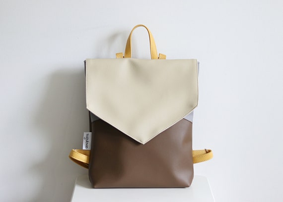 Minimalist Brown Backpack, Laptop Bag for Work, Everyday  display picture 1