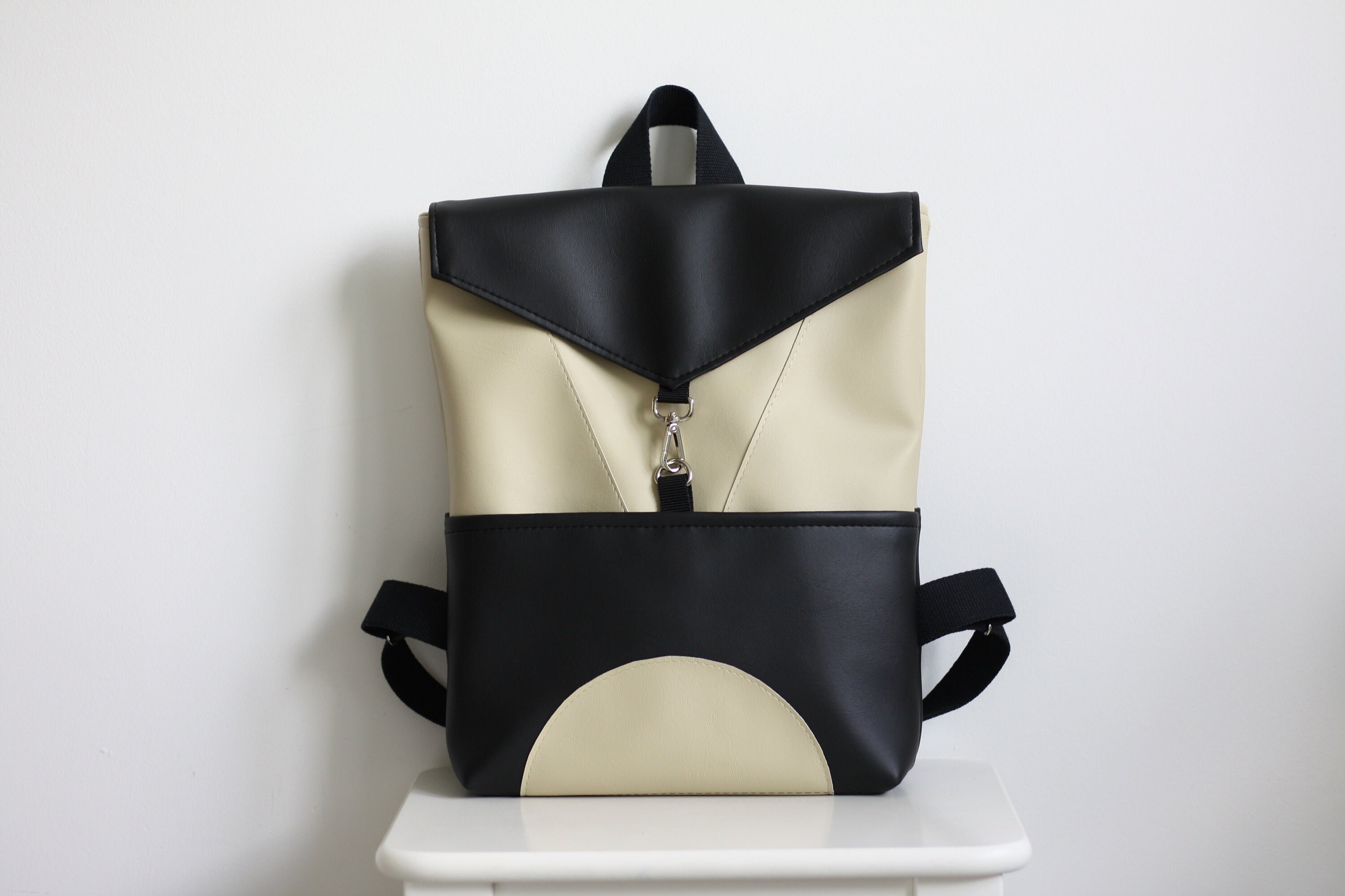 Deux Lux NEW NWOT Stylish Black and Cream Demi Backpack Canvas + Vegan Leather Backpack NWOT Vacation | Mercari main image 3