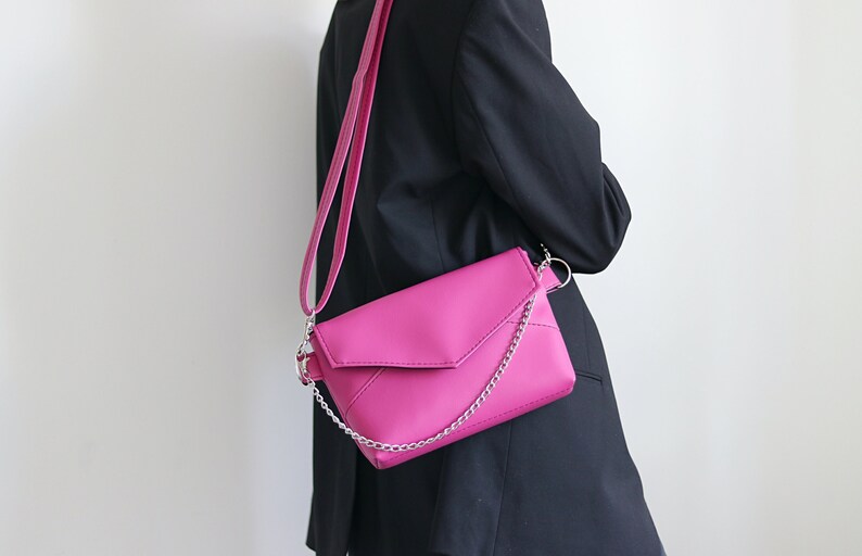 pink bag for women, pink crossbody bag, bright pink shoulder bag, envelope bag in pink with a chain, small bag, mini bag