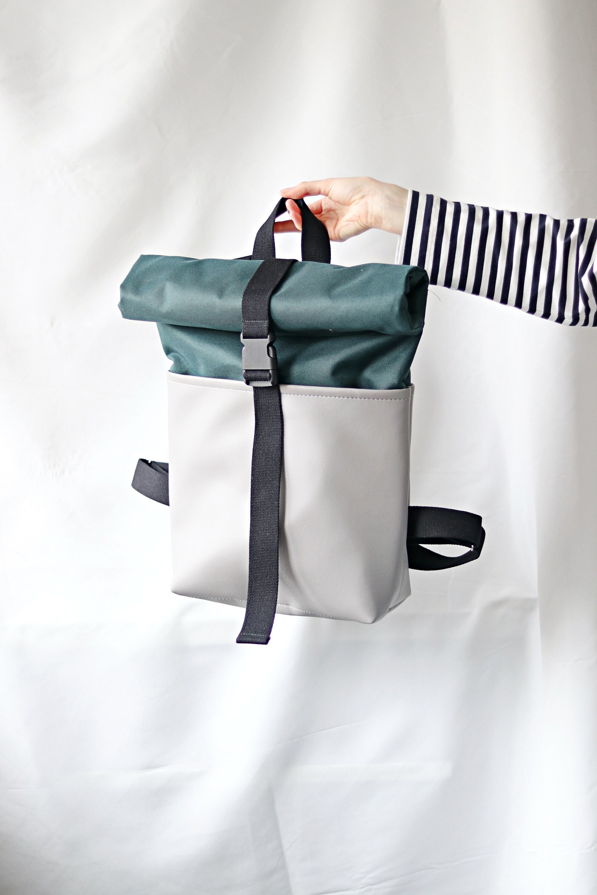 Zaino Rolltop Uomo Da Viaggio | Capiente E Impermeabile Per Laptop 17 Pollici - 2