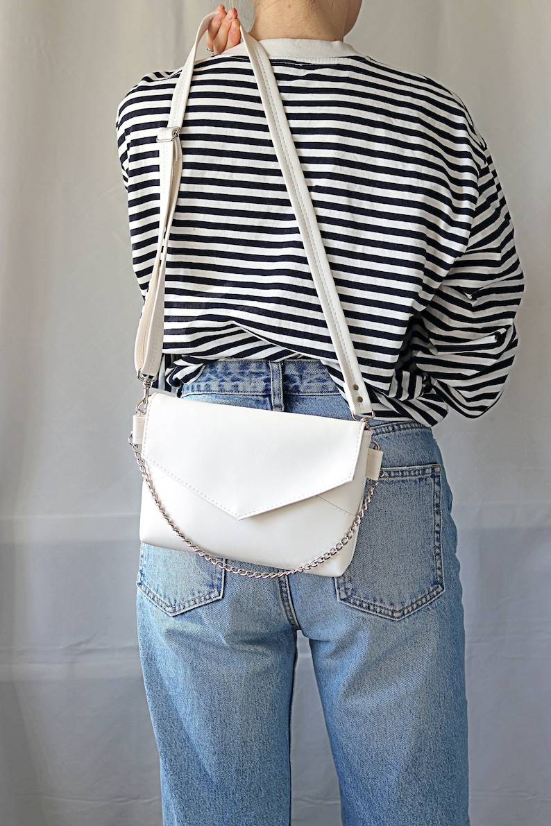 Witte crossbody tas voor dames Vegan Leather Crossbody Bag Mini Schoudertas Avondtasje minimalistische tas portemonnee Cadeau voor haar, zustervriend afbeelding 1