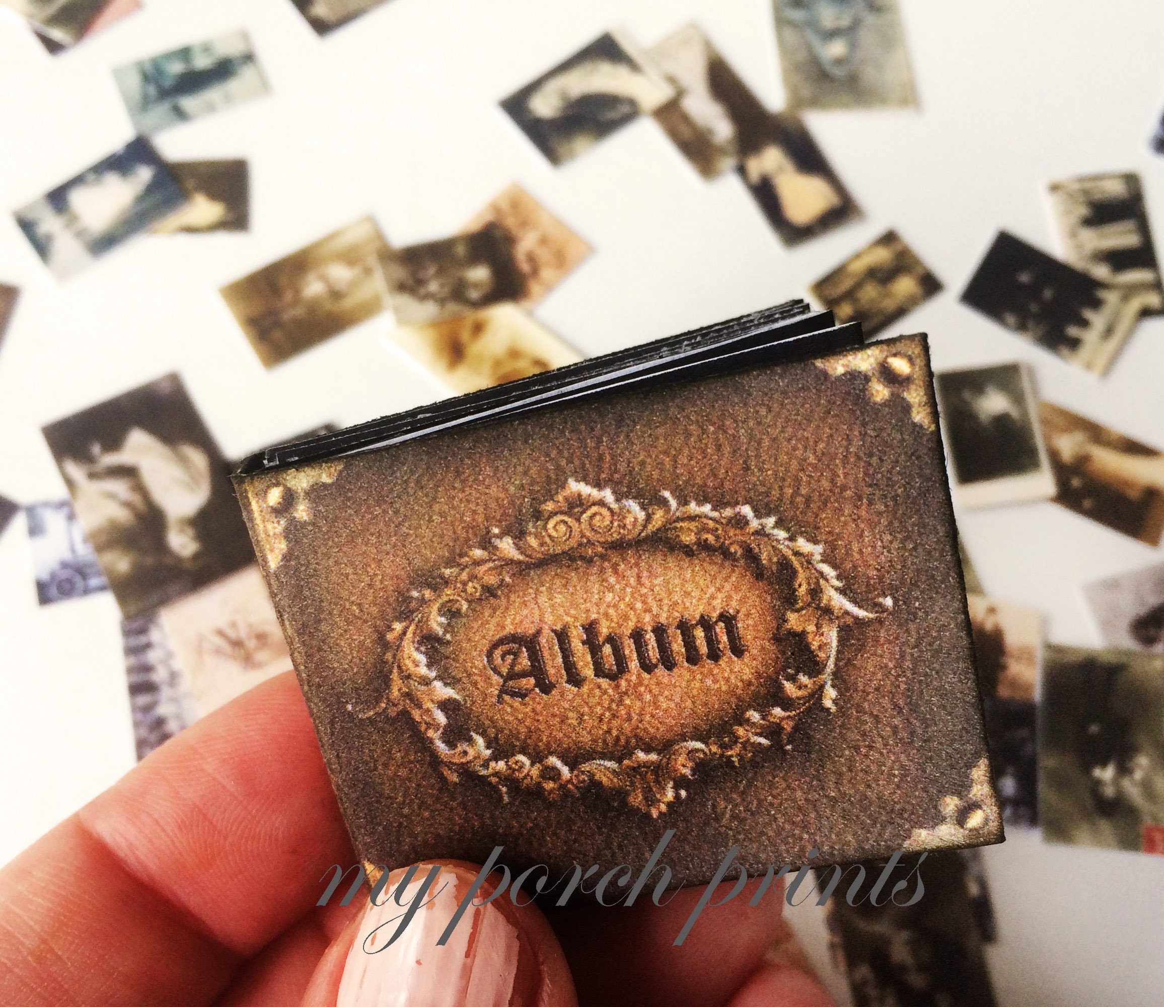 VEELU Custom Keychain photo book Personalized Leather Mini Small Book  Multiple Photos Keyring Picture Album Gifts for Him