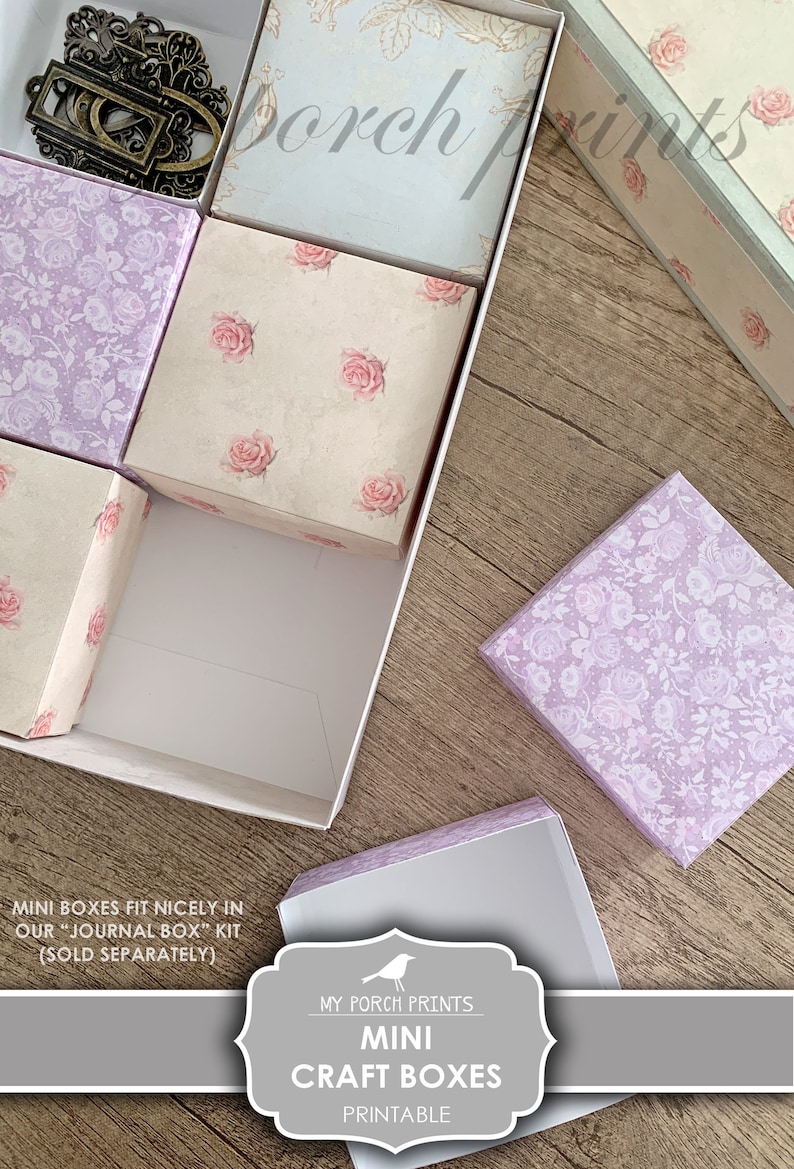 Puede incluir: Cajas de manualidades mini imprimibles con patrones florales en tonos de morado y crema. Las cajas se muestran abiertas y vac&iacute;as, con un texto superpuesto que dice "My Porch Prints Mini Craft Boxes Printable".