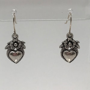 Herzen und Blumen baumeln Ohrringe mit Nickel Silber Ohrhaken