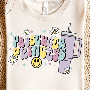 Princesa passageira svg-fofa passageira princesa-trendy svg design-tumbler svg-retro tumbler design-rosto feliz svg-floral svg-flowers-boujee