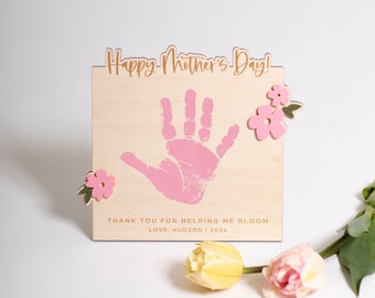 Mother's Day Handprint Kit | First Mother's Day | Mother's Day Craft | From The Kids | Bonus Mom | 5 Minute Crafts