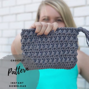 CROCHET Clutch Pattern, Crochet Purse, Crochet Wristlet, Handheld Bag, Zipper Clutch, Crochet Tutorial, Instant Download, Nifty Notions Bag