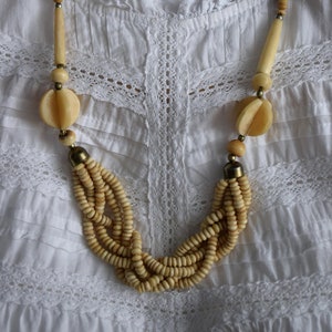 Vintage 80s/ 90s cream bone beaded necklace, boho artisan bone necklace, chunky tribal necklace, off white beads, statement necklace