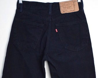 Vaqueros Levi's 501 vintage de los años 90: corte alto, corte azul oscuro (66 cm)