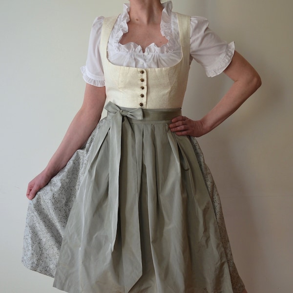 robe Dirndl vintage crème et grise avec un tablier, robe folklorique corset, robe bavaroise/Oktoberfest, robe paysanne, 38 DE