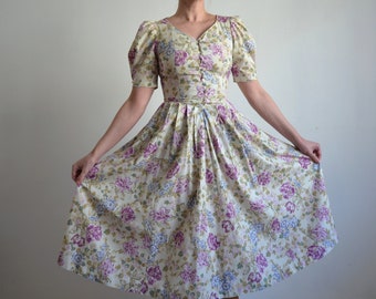 Vintage 1980s Laura Ashley summer floral dress with puff sleeves, flower pattern cottage core dress, pastle floral peasant dress, 10 UK