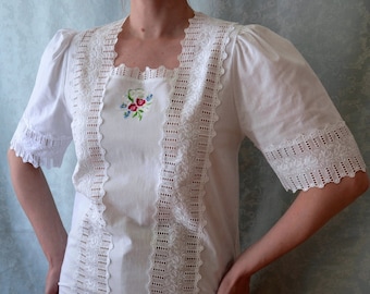 80s Austrian Folk Blouse, White Cotton Lace, Puff Sleeve (M)