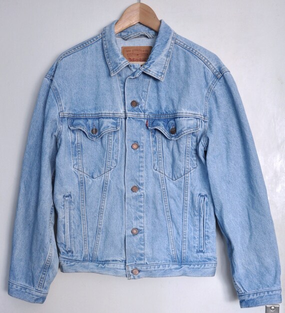 levis light blue denim jacket