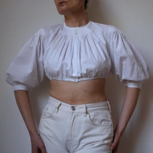 Vintage GÖSSL Dirndl Blouse: Cropped Cotton Oktoberfest Top