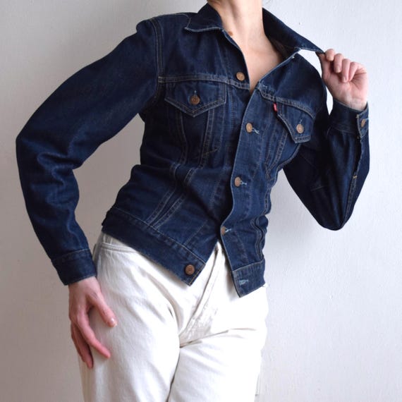 Vintage 90s Men's Levi's 70500 Denim Trucker Jacket: Slim Fit (S