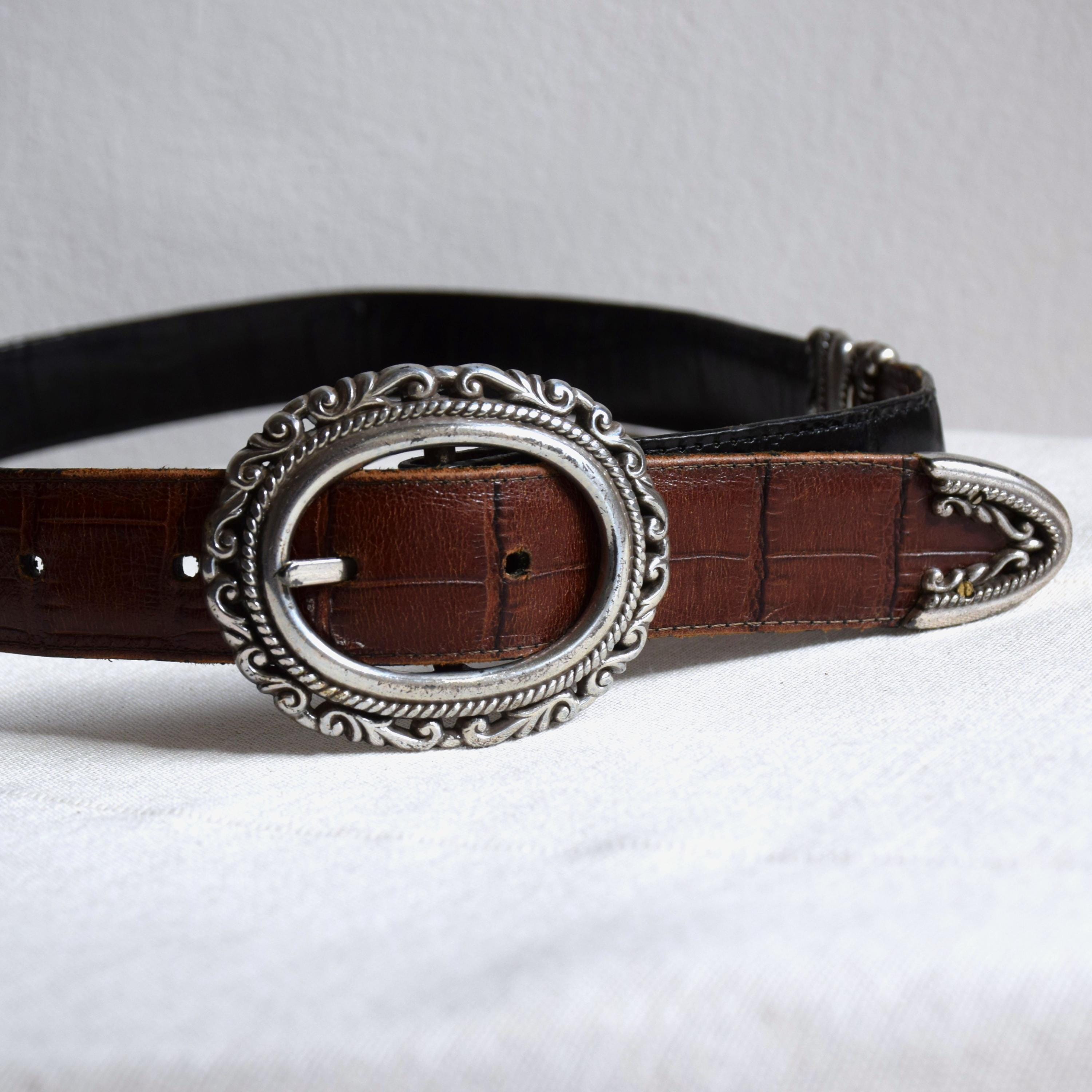 Vintage 90s Western Leather Belt, Navy & Brown Reversible, Size M Vintage 90s Western Leather Belt, Brown & Black Reversible  main image 4