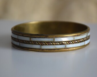 Lot De 7 Bracelets Vintage - Joncs En Nacre, Os, Laiton Avec Incrustations Bronze