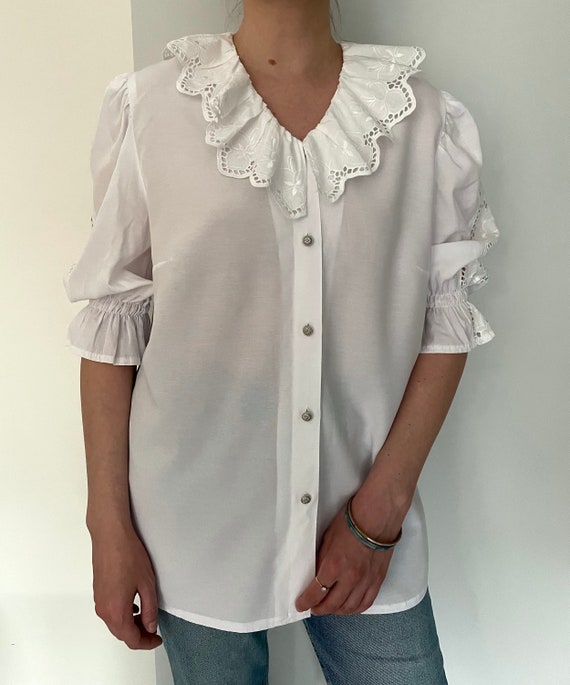 Vintage 90s ruffle lace collar folk blouse, embro… - image 1